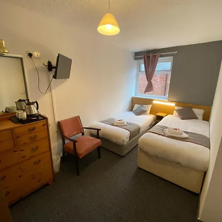 Alumhurst Hotel-2