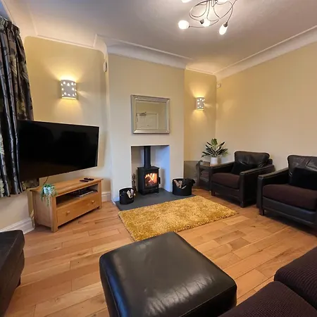 Private Retreat Sleeps 8 Log Burner Ac Parking Nice Area-2