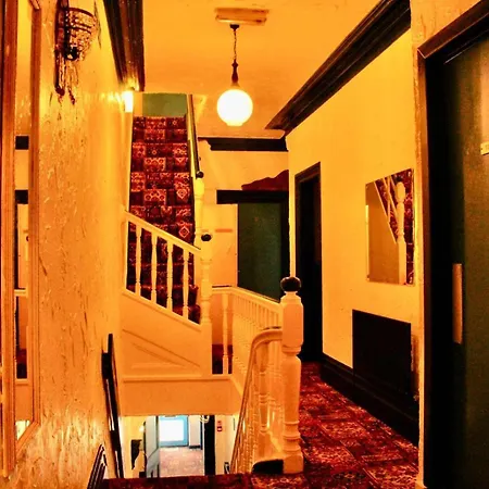 Beach Blackpool Hotel - Great Location, Comfortable Beds-2