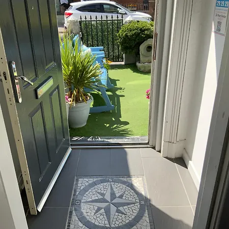 The Glenroy Guest House-2