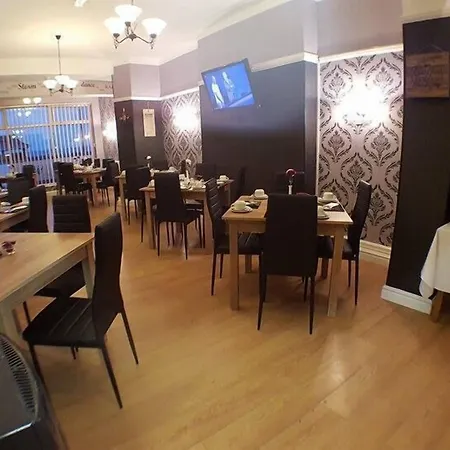 Queens Plaza Hotel-2
