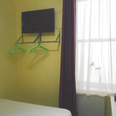 Shore Stay Guest House-2