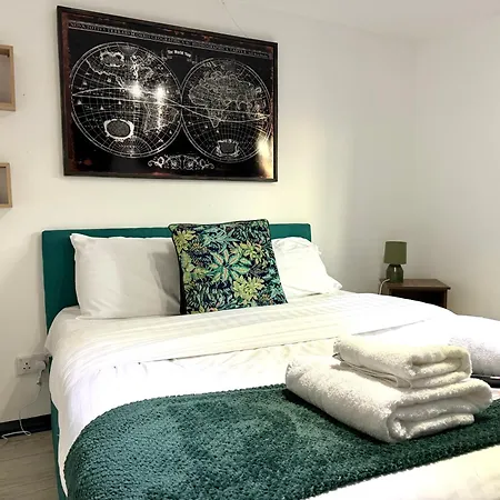 Kennedy House By Blackpool Service Apartments-3