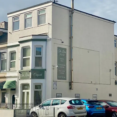 The Libra - Adults Only B&B With Guaranteed Carpark-3