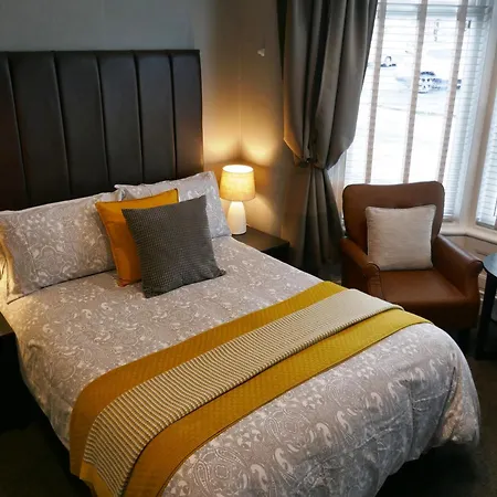 Dewsbury House-2