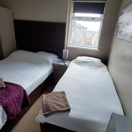 Leecliff Guest House-3