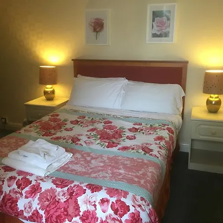 Hotel Famille - Famille Holiday Group-2