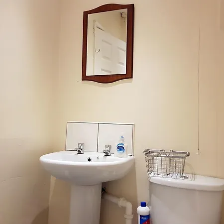 Blackpoolholidaylets Vicarage Lane-2