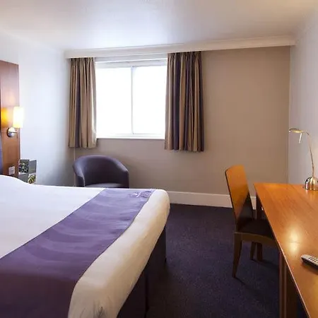 Premier Inn Blackpool Airport-2