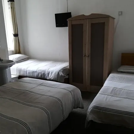 The Avari Beach Hotel-3