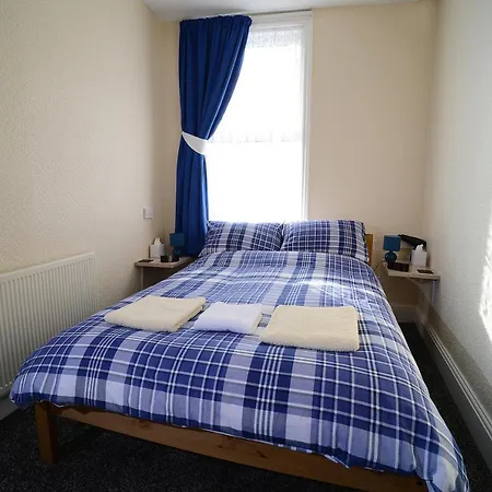 Lynmoore Guest House-3