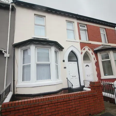 Regent Choice - Town Centre - Large Property-2