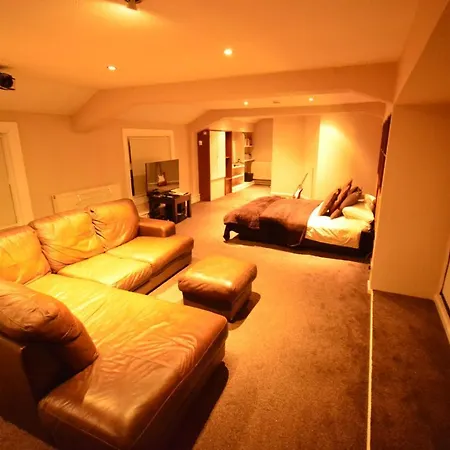 Aparthotel Glovers Court-3