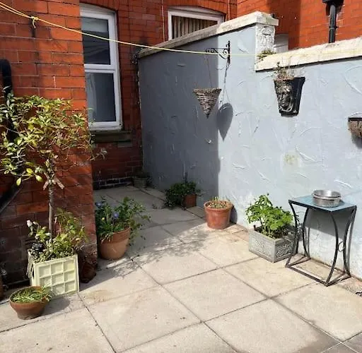 Robin'S Nest In 2022 With A Luxury Feel! Villa Blackpool