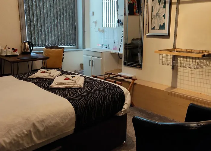 Manor House Bed and Breakfast Blackpool