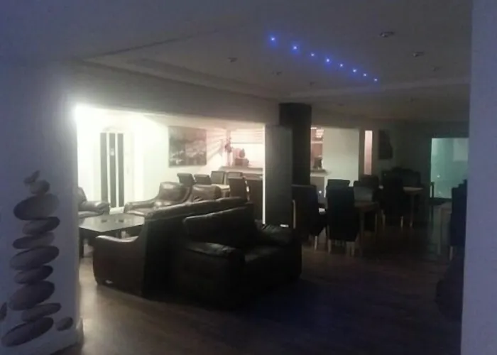 The Woodfield Hotel , Indoor Heated Swimming Pool, Spacious Lounge And Bar Blackpool