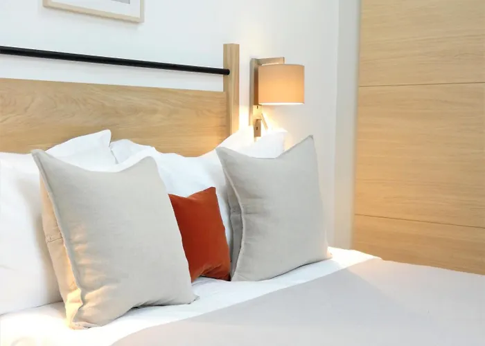 Hotel Lancaster Barn - Hôtel 4 étoiles