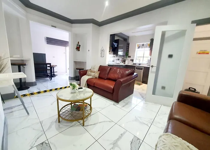 Villa Families Only - Pet Friendly Sleeps 6 Maximum No Parties à Blackpool