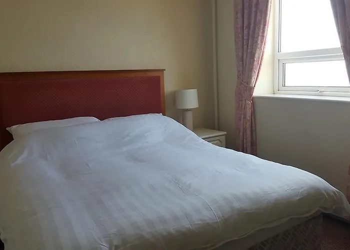Hotel Famille - Famille Holiday Group Blackpool